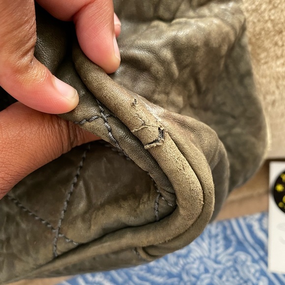 🛑🛑Reduced 🛑🛑Le Marais  Distressed Chanel Tote - Picture 5 of 16